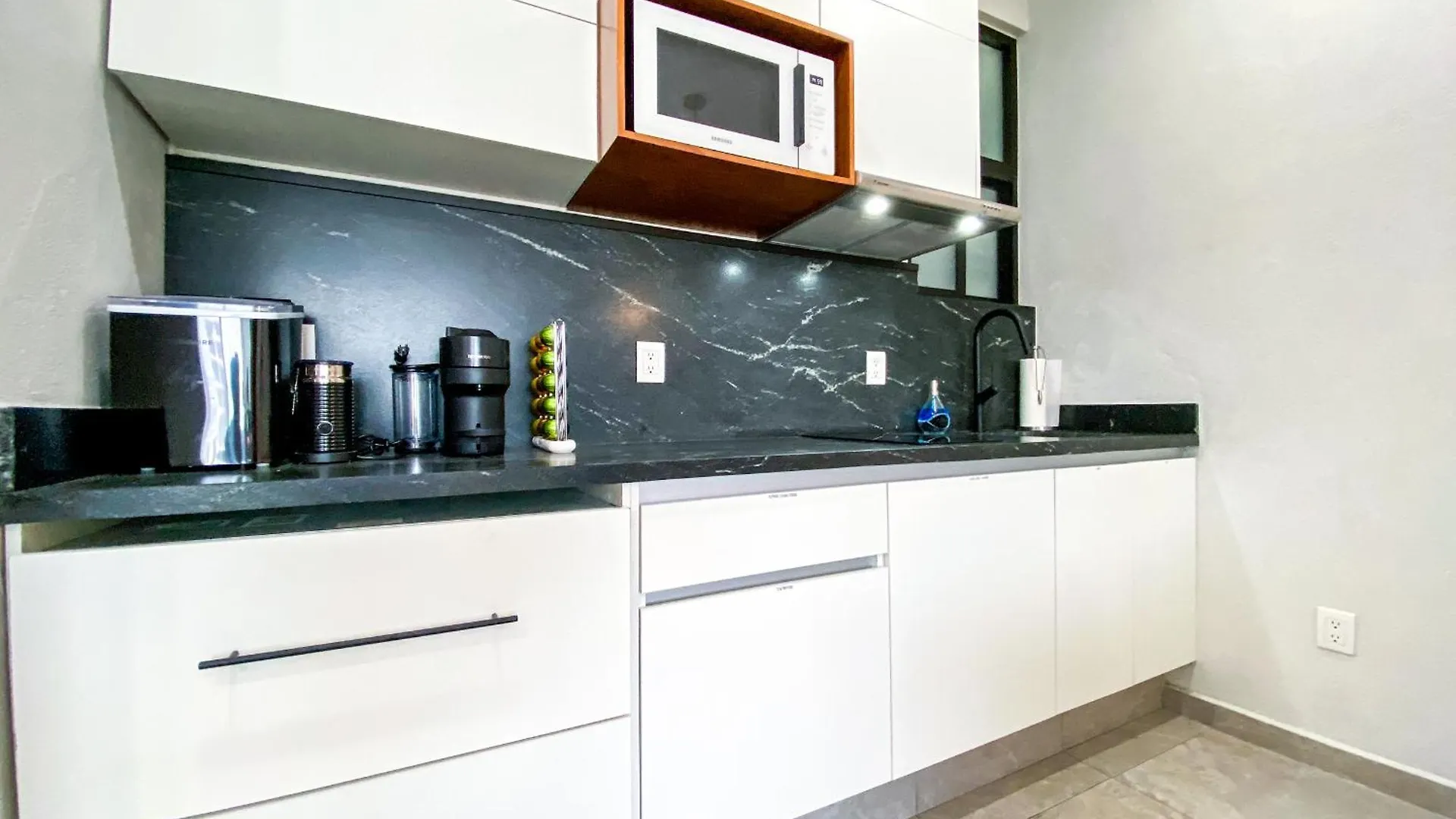 Apartment Best Studio At 5Th Ave With Pool Gym Steps To Beach Playa del Carmen